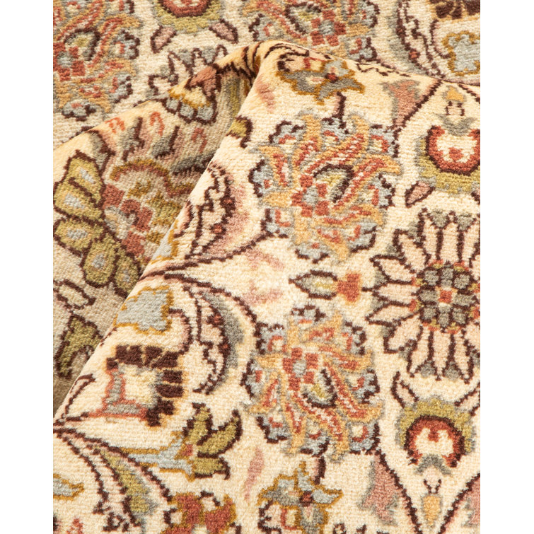Hand-Knotted Beige Wool Traditional 4' x 6' Area Rug