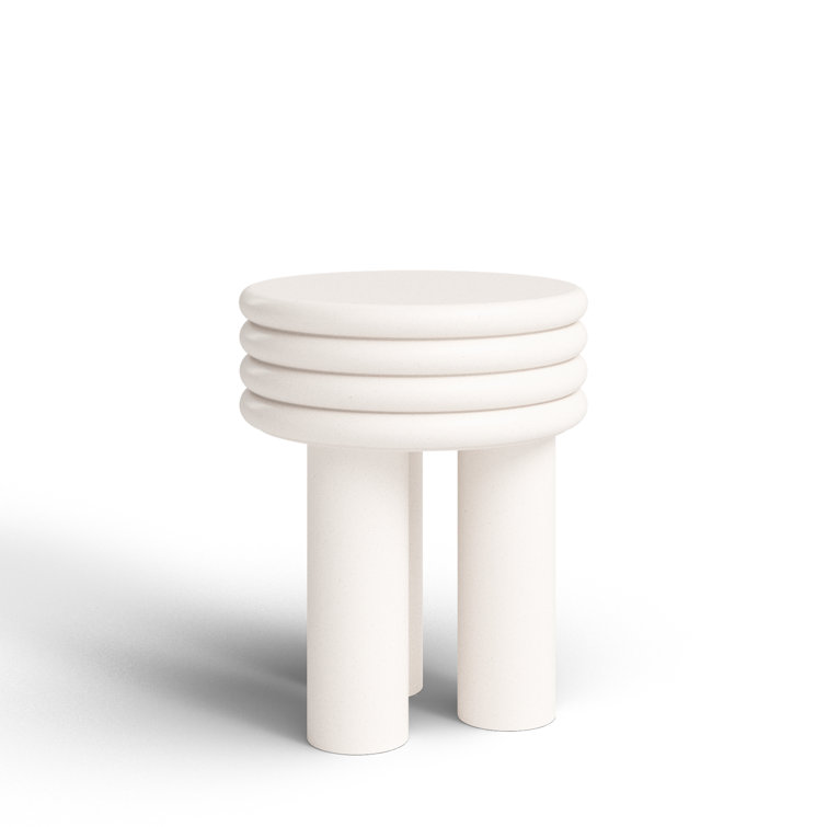 Delta Ivory Round Concrete Side Table - 14"x17"