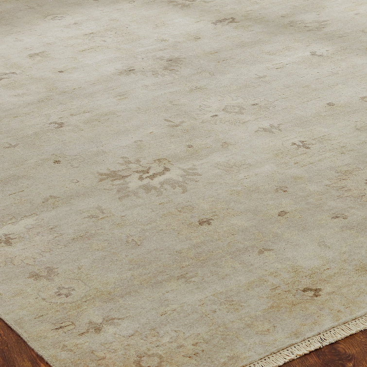 Hand-Knotted Beige Wool Rectangular Area Rug with Tassels