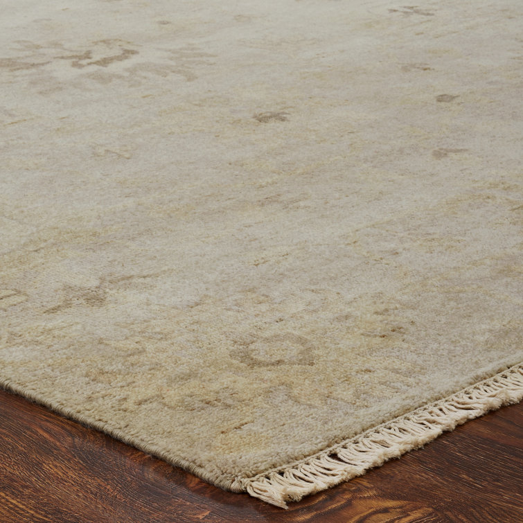 Hand-Knotted Beige Wool Rectangular Area Rug with Tassels