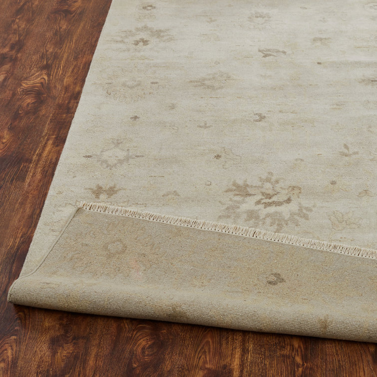 Hand-Knotted Beige Wool Rectangular Area Rug with Tassels