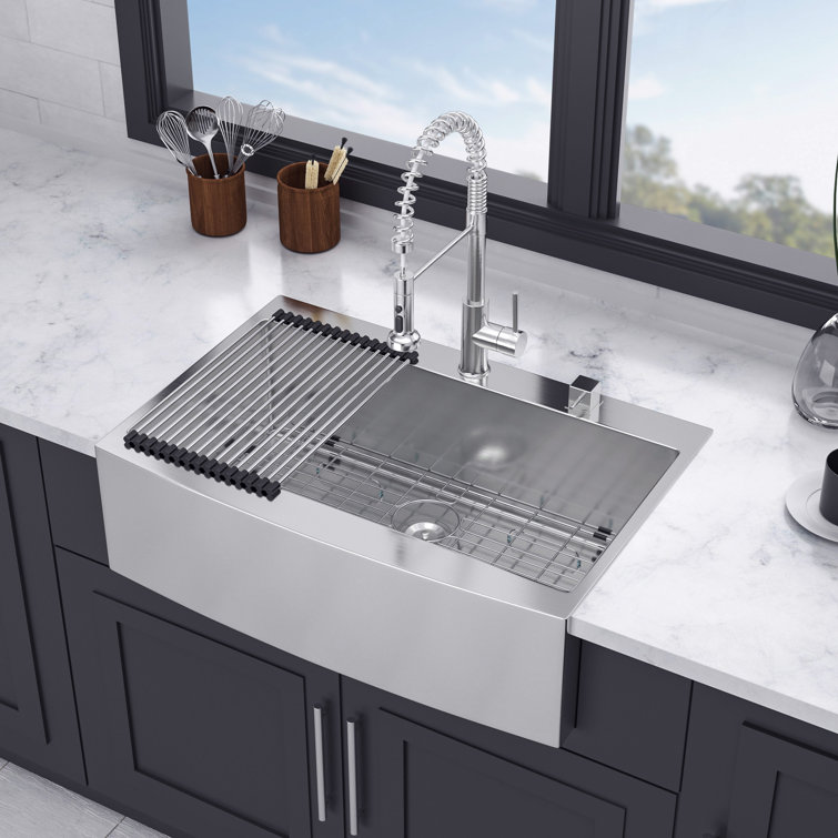33'' Stainless Steel Farmhouse Apron Single Bowl Kitchen Sink