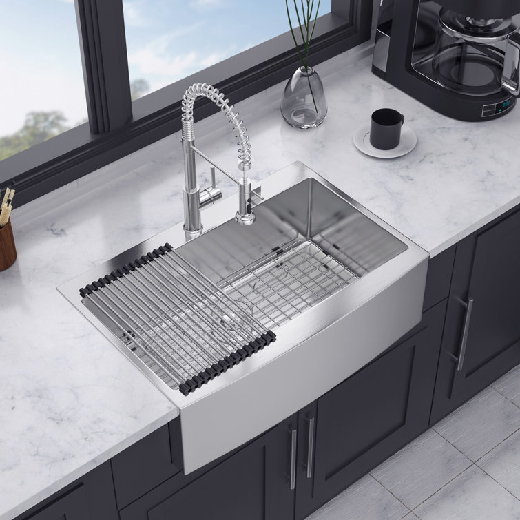 33'' Stainless Steel Farmhouse Apron Single Bowl Kitchen Sink
