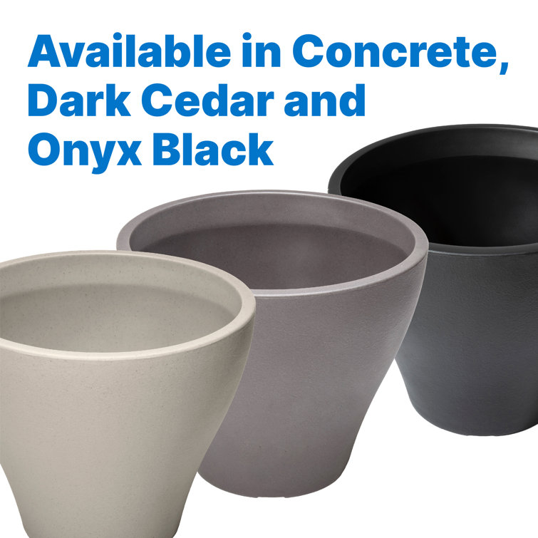 Fernway Onyx Black 25-Quart Weather-Resistant Round Planter