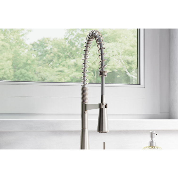 Spot Resist Stainless Steel Single Handle Pull Down Kitchen Faucet