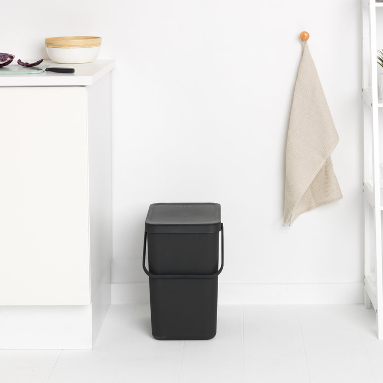 Gray Plastic Rectangular Office Recycling Bin with Lid, 6.6 Gallon