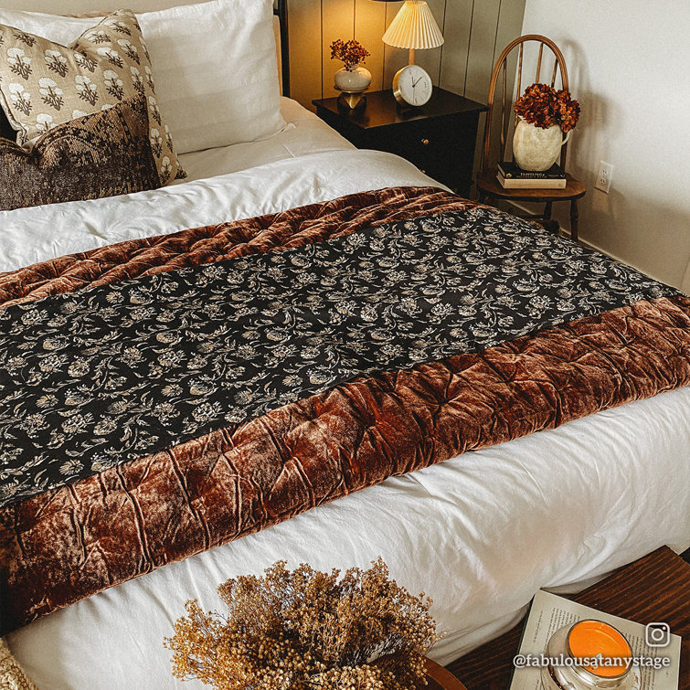 Copper Brown Twin Velvet Quilt Set with Lustrous Sheen