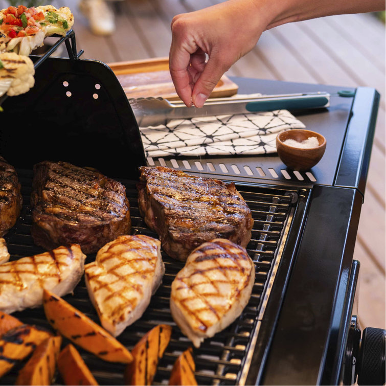 Charbroil Pro Series Black Infrared Propane Gas Grill