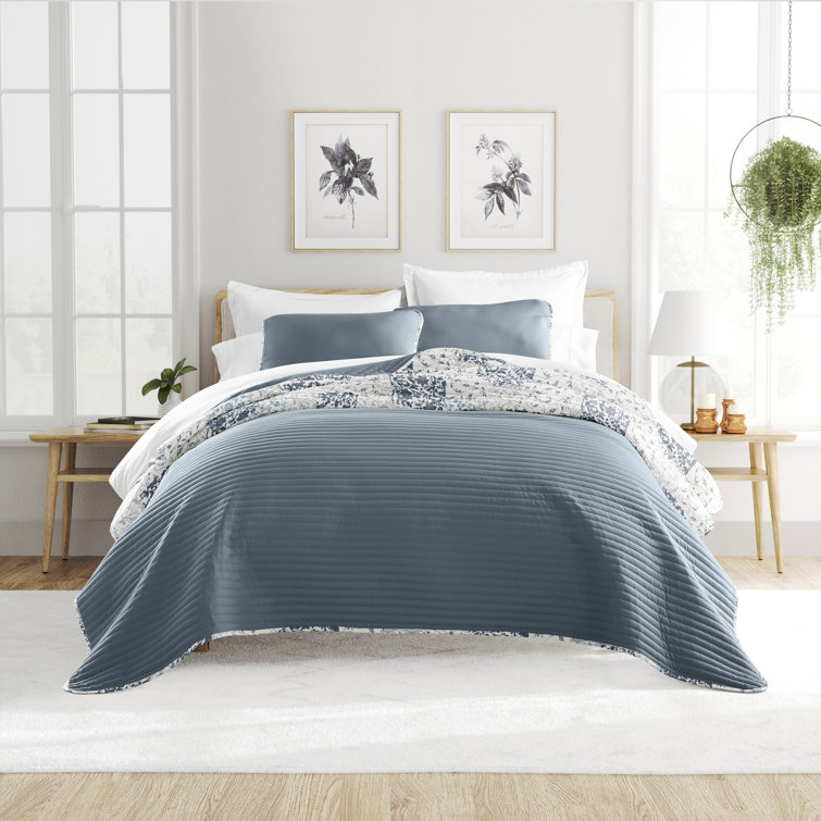 Dusk Blue King Reversible Microfiber Quilt Set