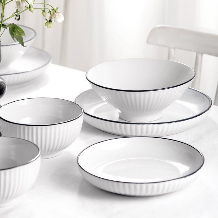 White Ribbed Ceramic 32-Piece Dinnerware Set, Service for 8