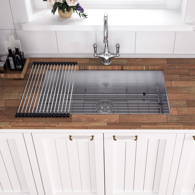 33'' Stainless Steel Undermount Single Bowl Kitchen Sink