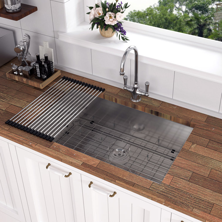 33'' Stainless Steel Undermount Single Bowl Kitchen Sink