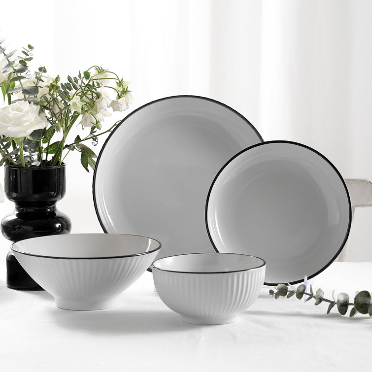 White Ribbed Ceramic 32-Piece Dinnerware Set, Service for 8