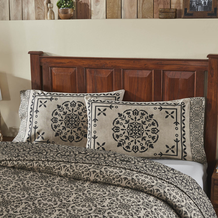 Standard Black and Tan Cotton Blend Medallion Pillowcase Set