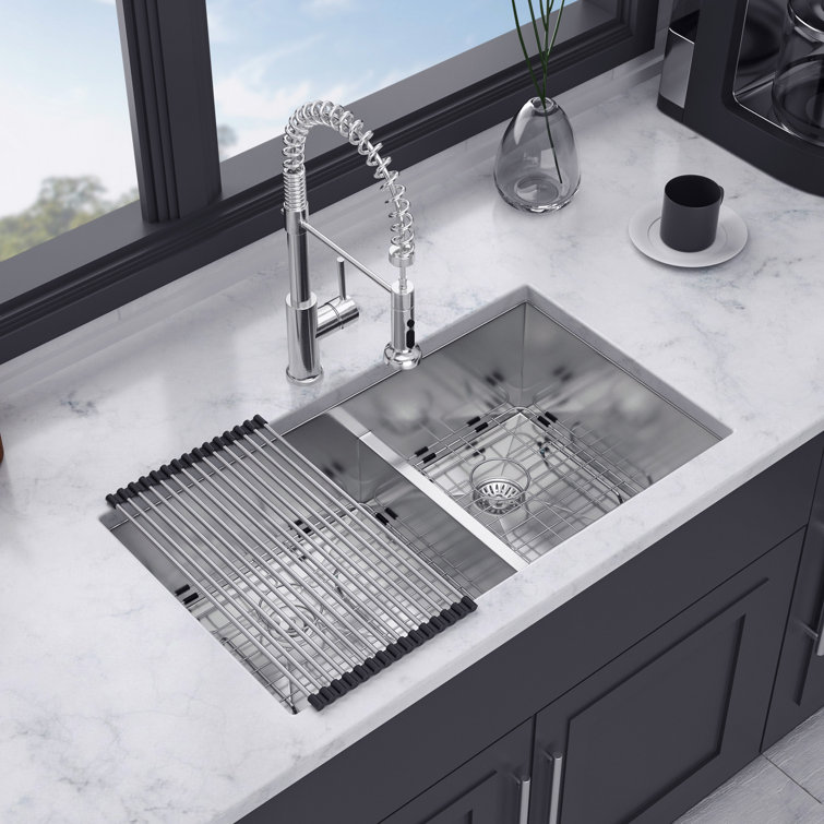 30'' Stainless Steel Undermount Double Bowl Kitchen Sink