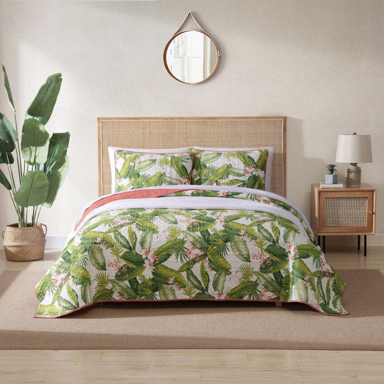 Ecru Twin Cotton Reversible Quilt Set with Palm Leaf Design