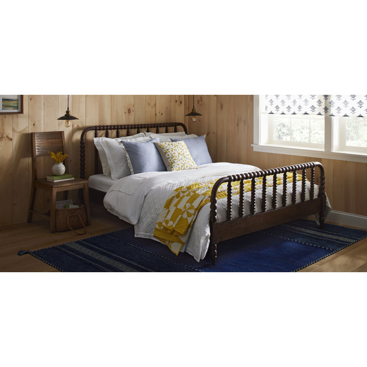 White Quilted Cotton and Polyester Standard Sham