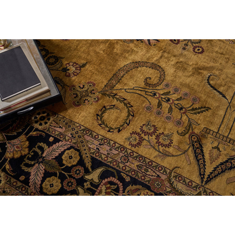 Antique Black and Beige Floral Wool Area Rug 14' x 18'1"