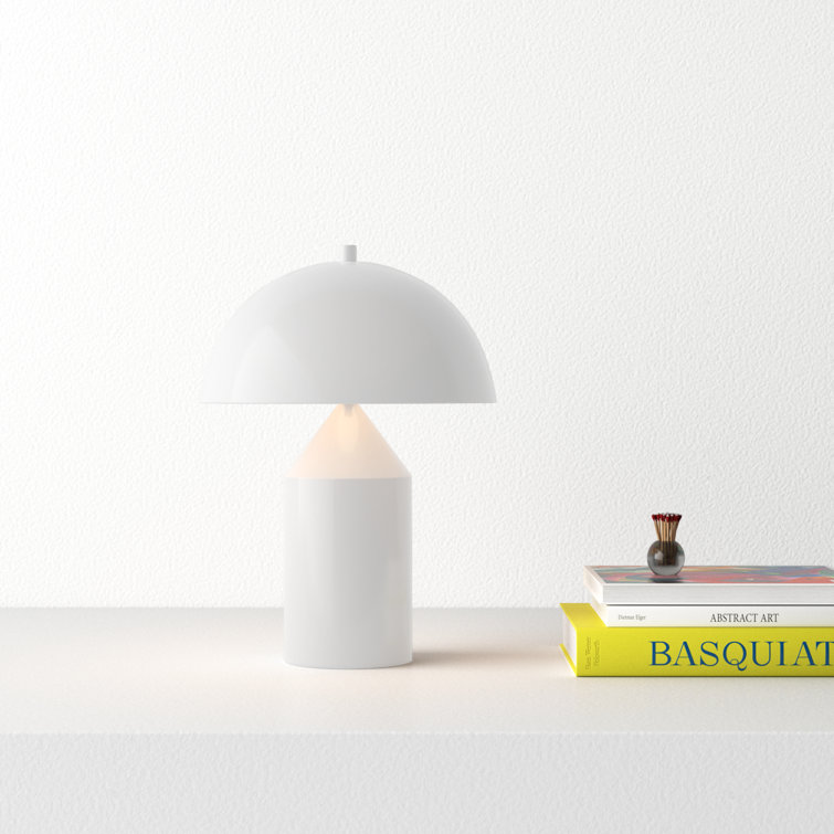 White Metal 20-Inch Modern Table Lamp