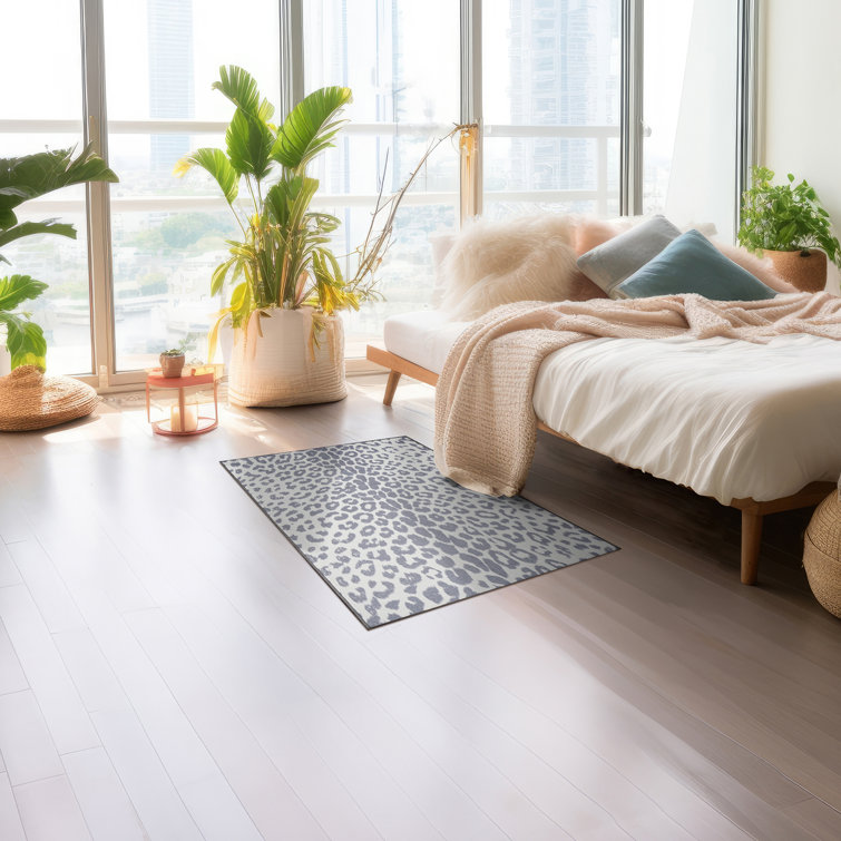 Gray 5' x 7' Synthetic Flat Woven Washable Rug