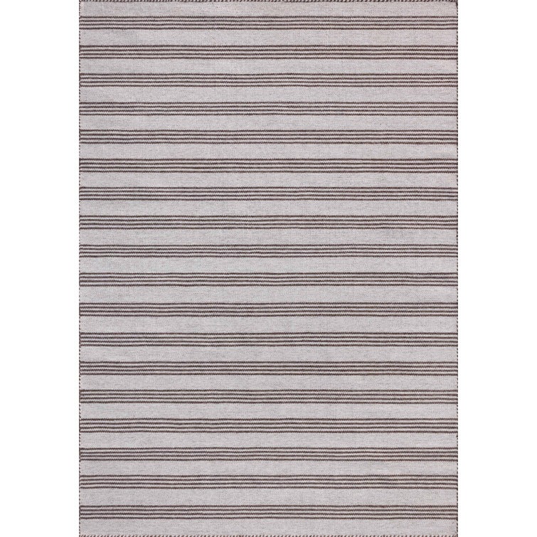 Charlie Silver and Bark Striped Reversible Indoor/Outdoor Rug 2'3" x 3'9"