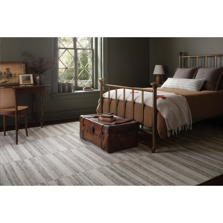Ivory and Stone Hand-Tufted Wool 7'-9" x 9'-9" Area Rug