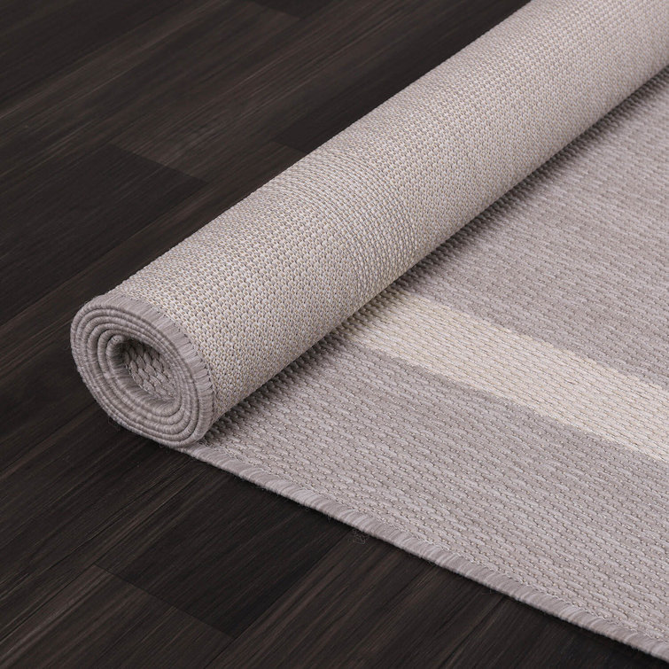 Gray and Beige Rectangular Washable Indoor/Outdoor Rug 5' x 7'
