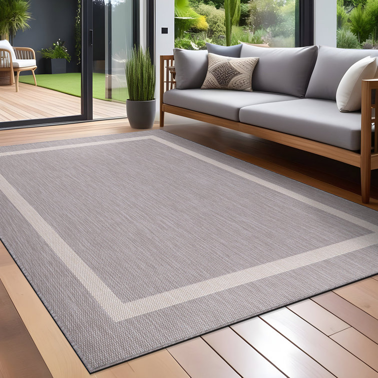Gray and Beige Rectangular Washable Indoor/Outdoor Rug 5' x 7'
