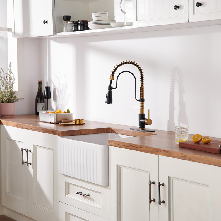 Matte Black and Brushed Gold Stainless Steel Pull Down Kitchen Faucet