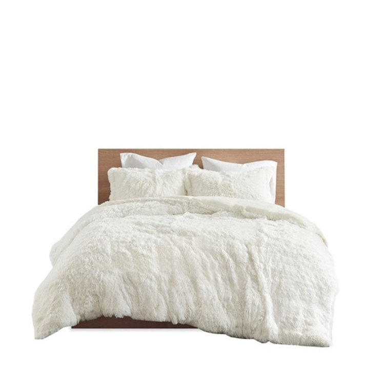 Ivory Shaggy Faux Fur Full/Queen Bedspread Cover Set