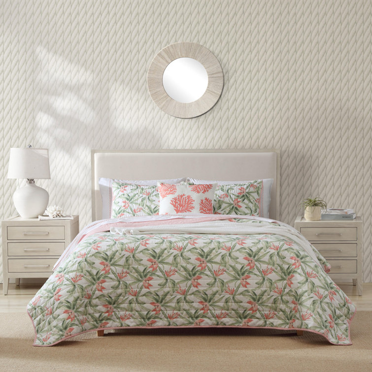 Full White Cotton Reversible Quilt Set with Botanical Print