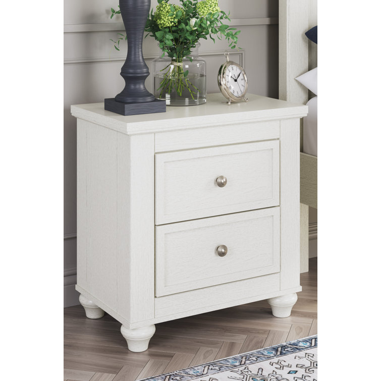 Grantoni Cottage-Style White 2-Drawer Nightstand