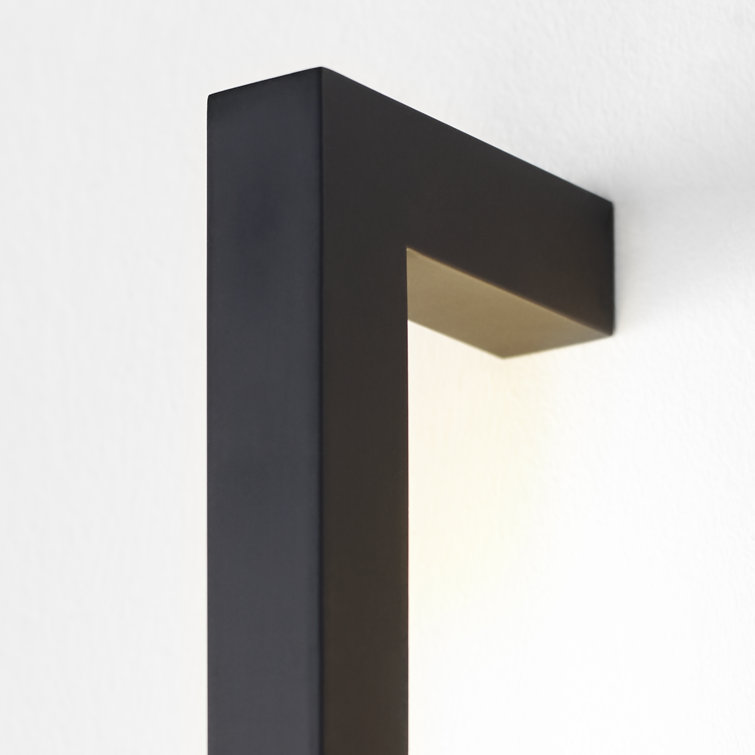 Stagger LED Dimmable Wall Sconce in Nightshade Black