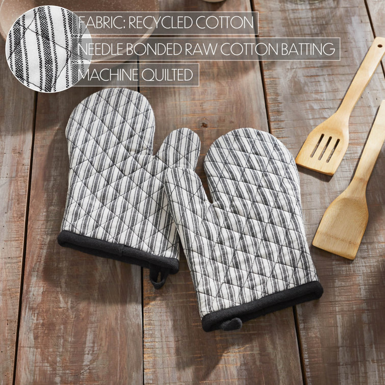 Sawyer Mill Black Striped Cotton Oven Mitt Set