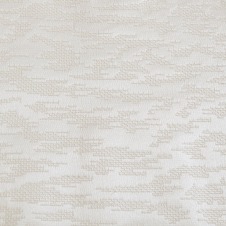 Ivory Queen Comforter Set with Abstract Stitching