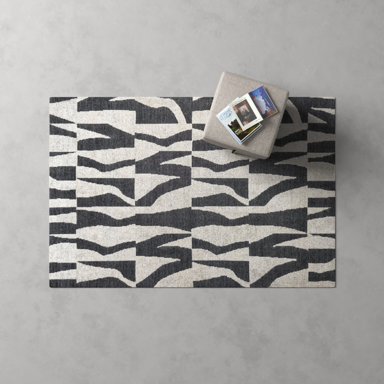 Ivory and Charcoal Abstract Wool and Synthetic 4' x 6' Rug