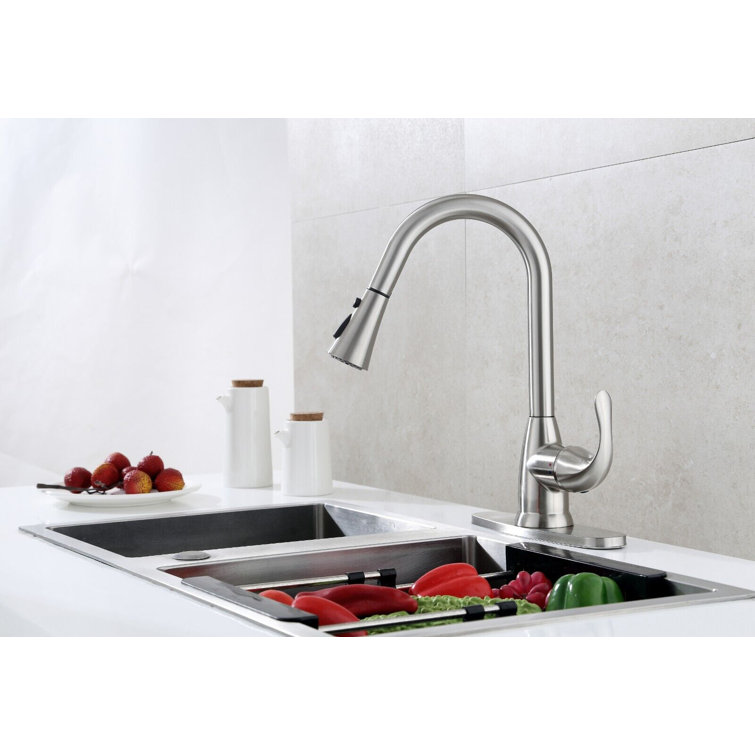 Brushed Nickel Single Handle Kitchen Faucet with Pull-out Spray