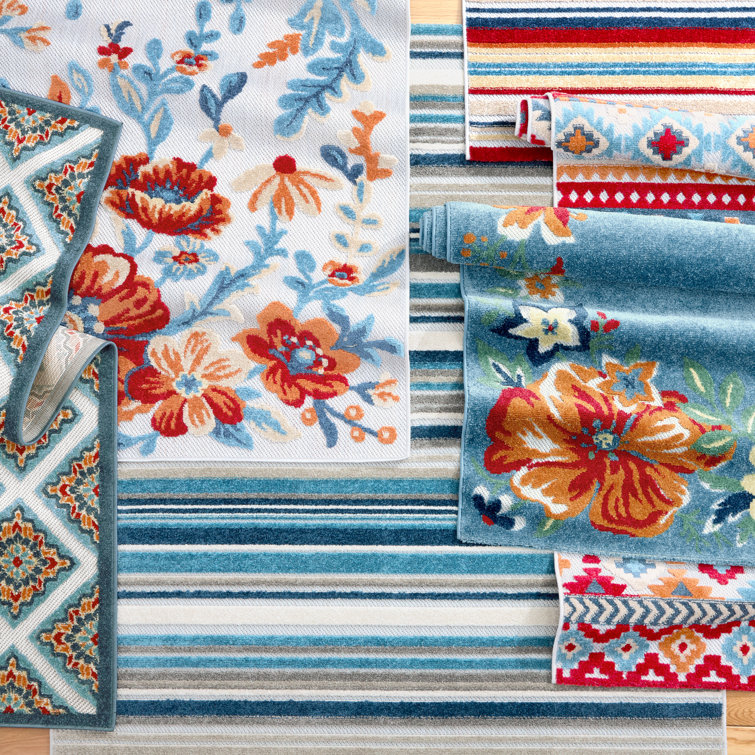 Hibiscus Bloom Grey/Red/Blue Floral Synthetic Rectangular Area Rug