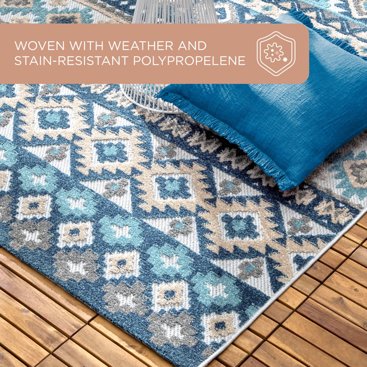 Dahlia Blue and Multicolor Synthetic Southwestern Stripe Area Rug 8' x 10'