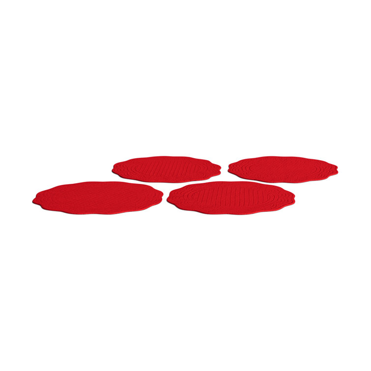 Red Cotton Quilted Scalloped Round Placemat Set
