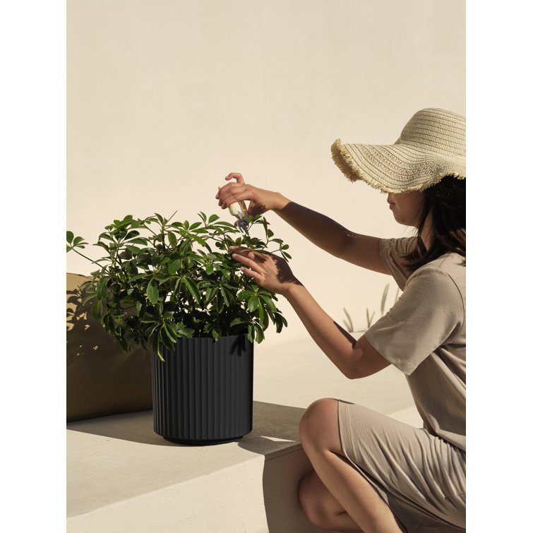 Black Fluted Plastic-Stone Round Planter Set