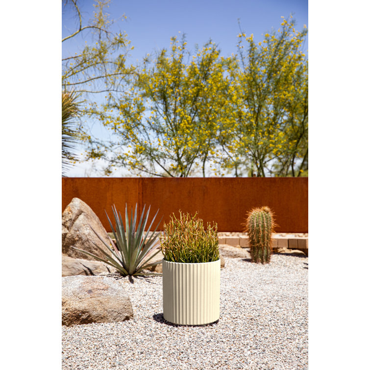 Sand Textured Plastic-Stone Composite Round Planter Set