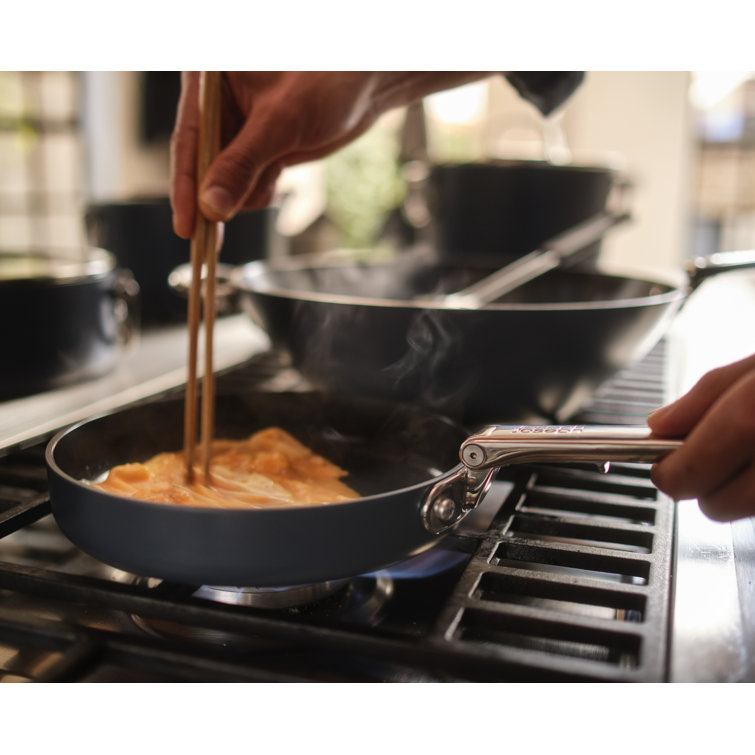 Blue Ceramic Non-Stick Frying Pan with Folding Handle