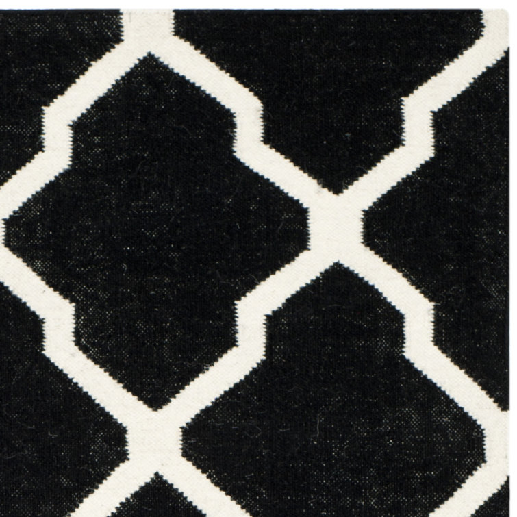 Black and Ivory Geometric Wool Flatweave Rug, 4' x 6'