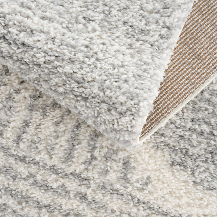 Gray and Cream Trellis Plush Shag Area Rug 5'3" x 7'3"