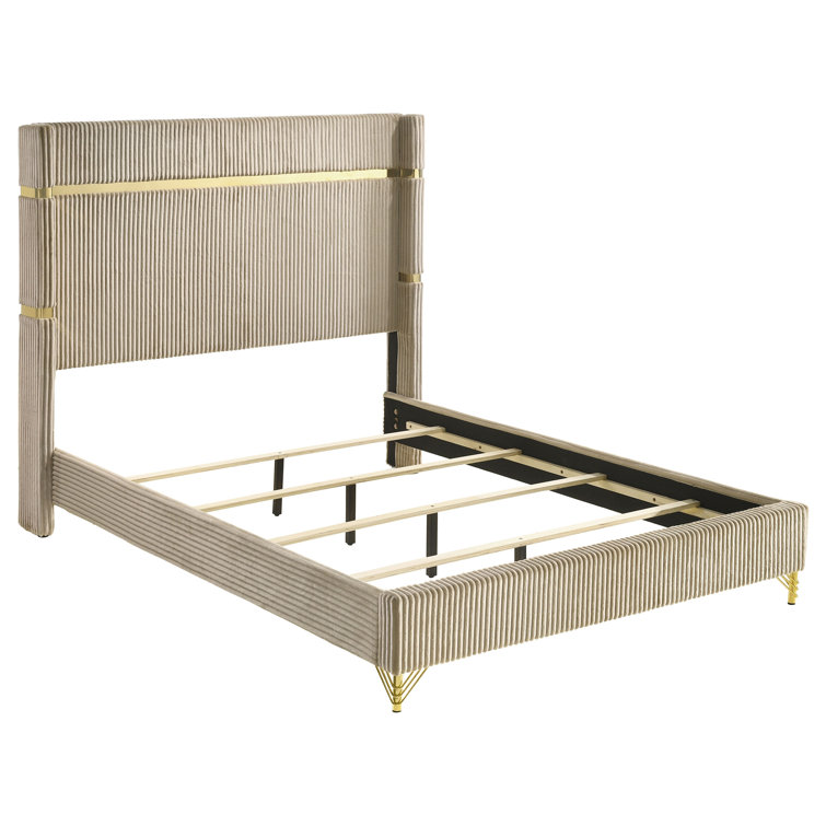 Elegant Eastern King 5-Piece Bedroom Set in Beige & White