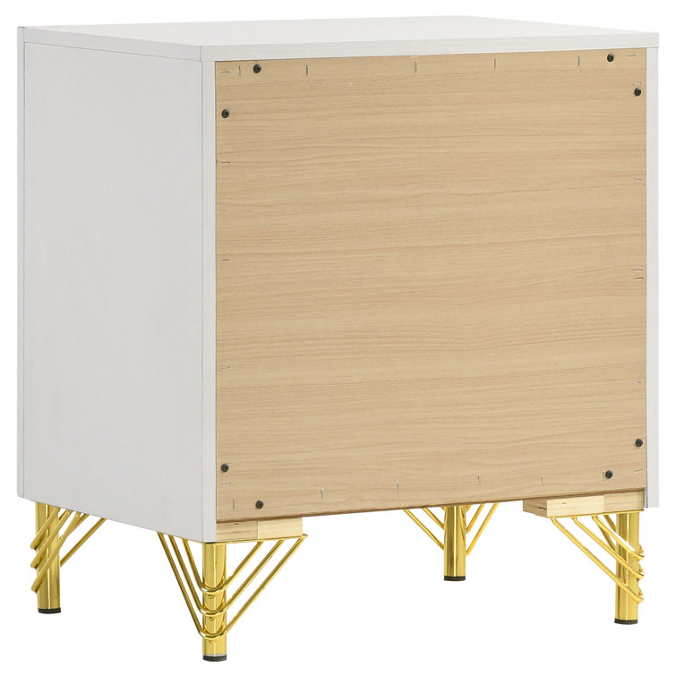 Elegant Eastern King 5-Piece Bedroom Set in Beige & White