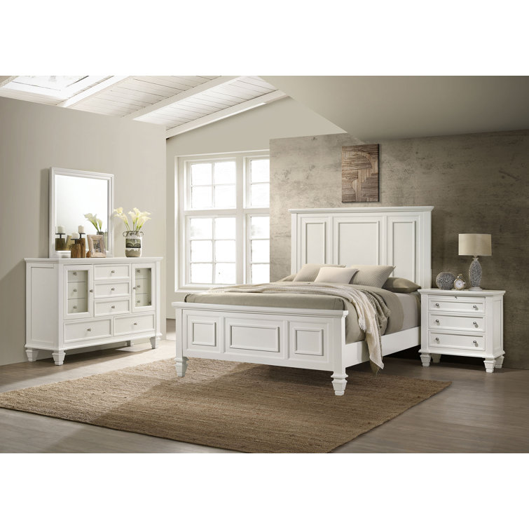 White Maple Veneer California King Bedroom Set with High Headboard