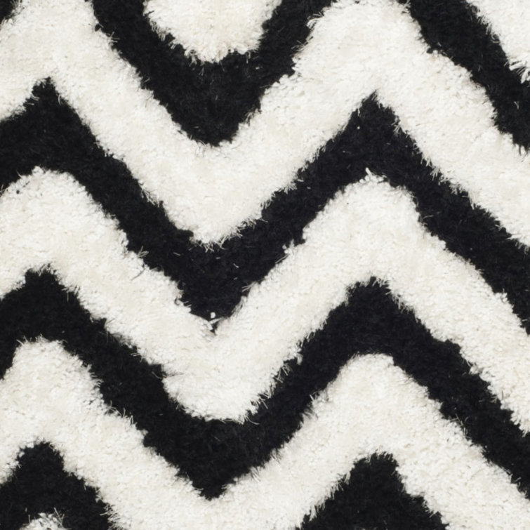 Ivory and Black Chevron Shag Hand-Tufted Wool Rug, 3' x 5'