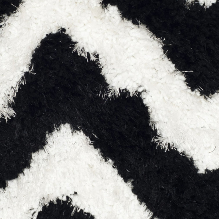Ivory and Black Chevron Shag Hand-Tufted Wool Rug, 3' x 5'